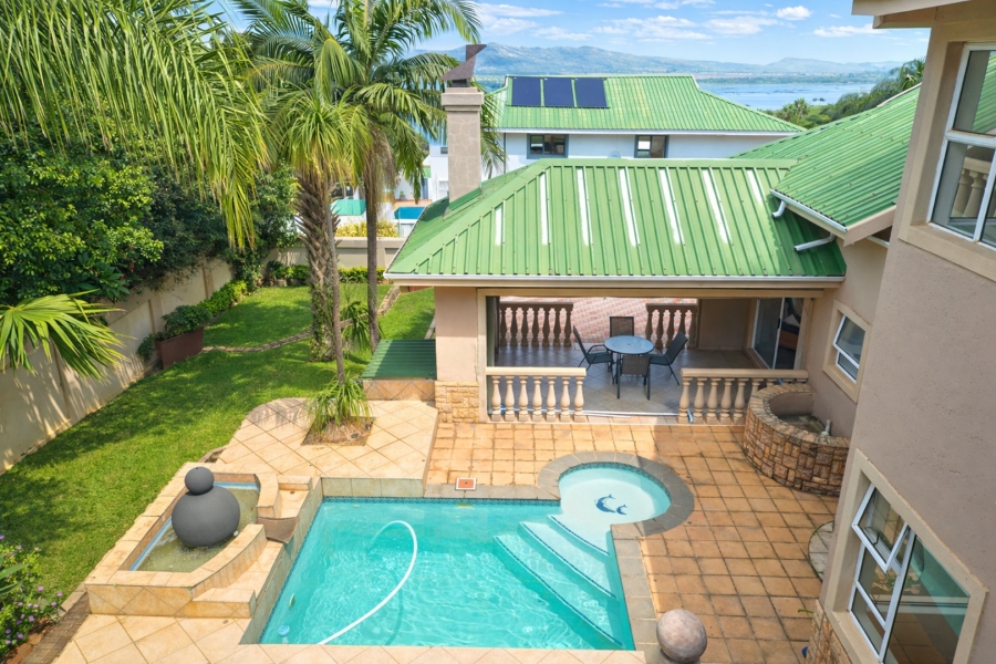 5 Bedroom Property for Sale in Caribbean Beach Club North West